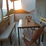 Lana Apartment