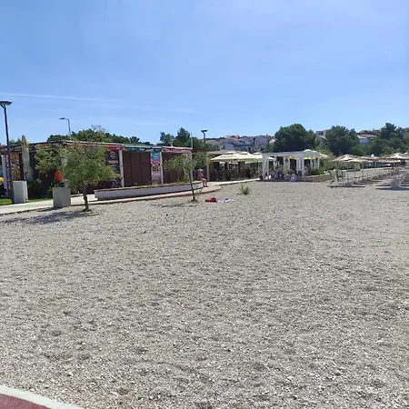 Apartament Lana Szybenik