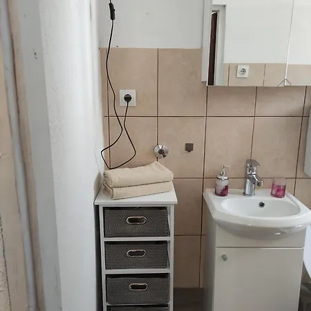 Lana Apartment